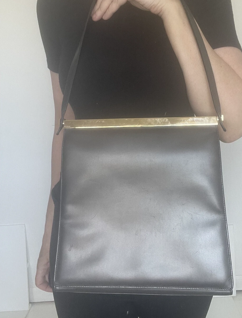 Sac à bandoulière en cuir à rabat gris vintage époque GUCCI TOM FORD