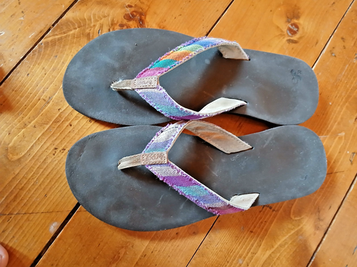 Ladies preowned REEF Thong Sandals, Size 10 - Picture 4 of 7