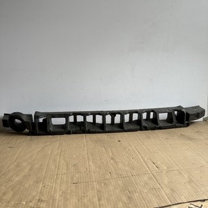 VW Passat Variant B8 3G vorne Füllstück Stoßsstange Stoßstangenschaum 3G0807251