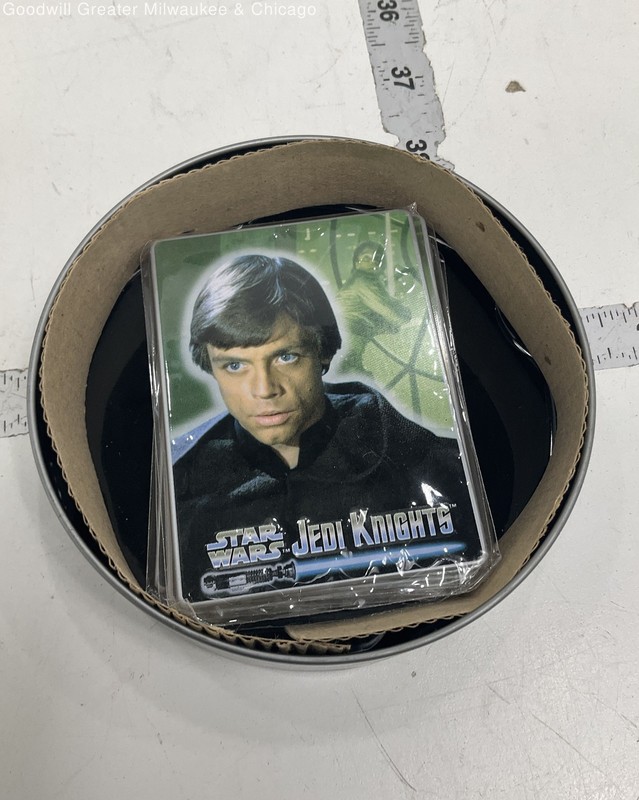 Vintage 1998 Star Wars Jedi Knights Metal Cards