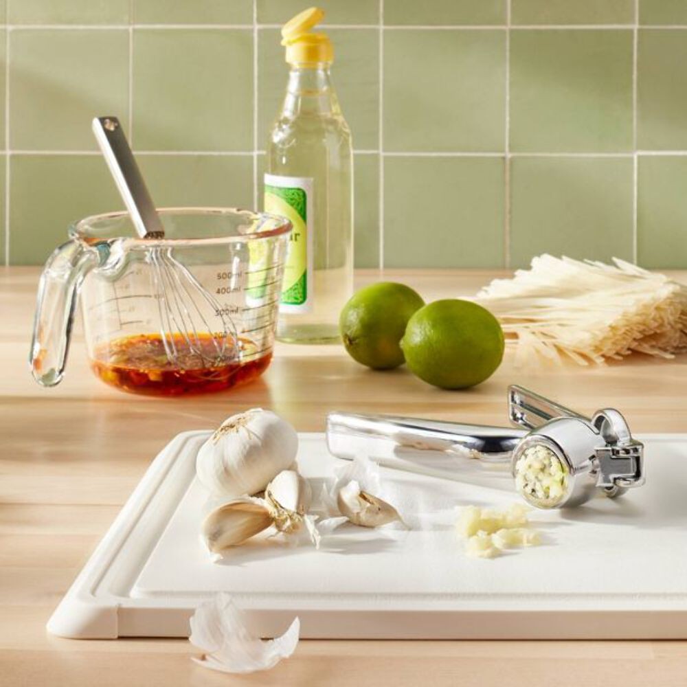 Garlic Press Silver - Figmint™: Zinc Mincer, Crusher, Dishwasher-Safe, 6.53" Dep