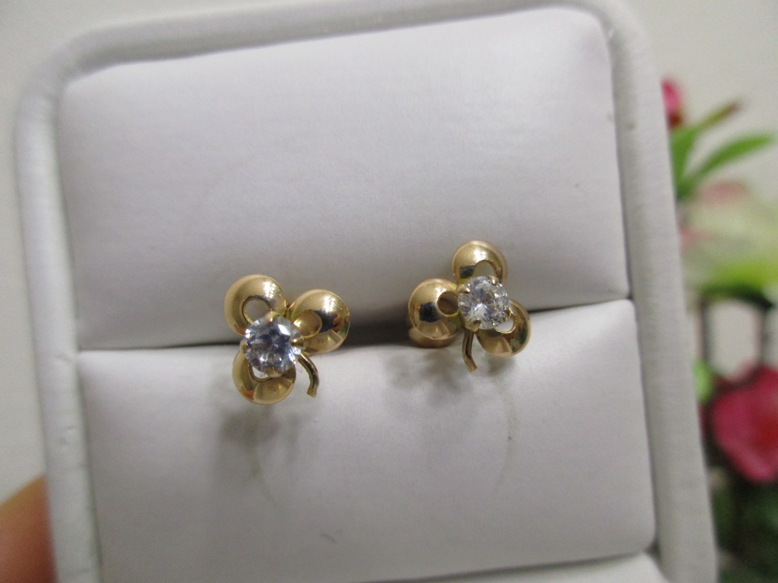 Double Side Solid 18kt Yellow Gold Pierced Screw … - image 17