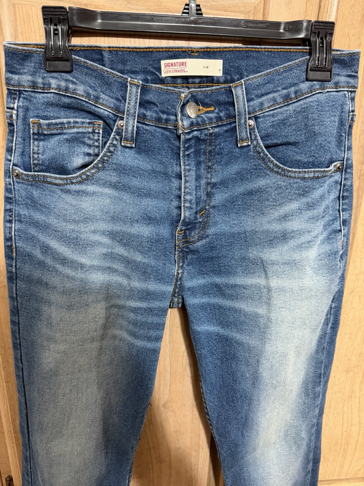 Signature by Levi Strauss Slim Jeans Women Size W28 L30 Stretch Blue Distressed thumbnail 2