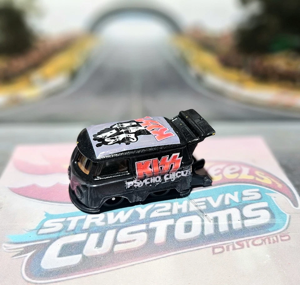 Hot Wheels KOOL KOMBI ***Beso personalizado con Spectraflame y pilotos reales*** Foto 2 de 3