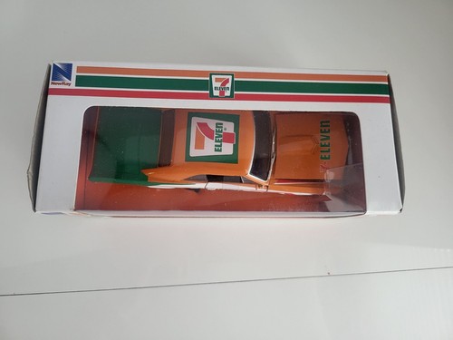 NEW RAY 1:32 SCALE 1966 PONTIAC GTO CAR, 7-ELEVEN SPONSOR - Picture 7 of 8