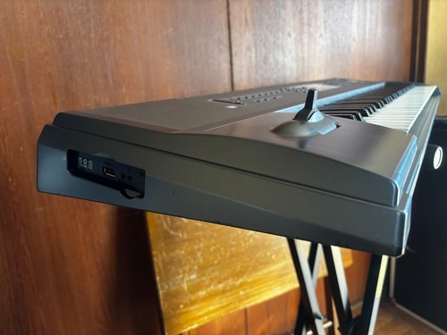 Korg N364 MUSIC WORKSTATION Keyboard AI² technology New battery & USB Emulator - Picture 6 of 15