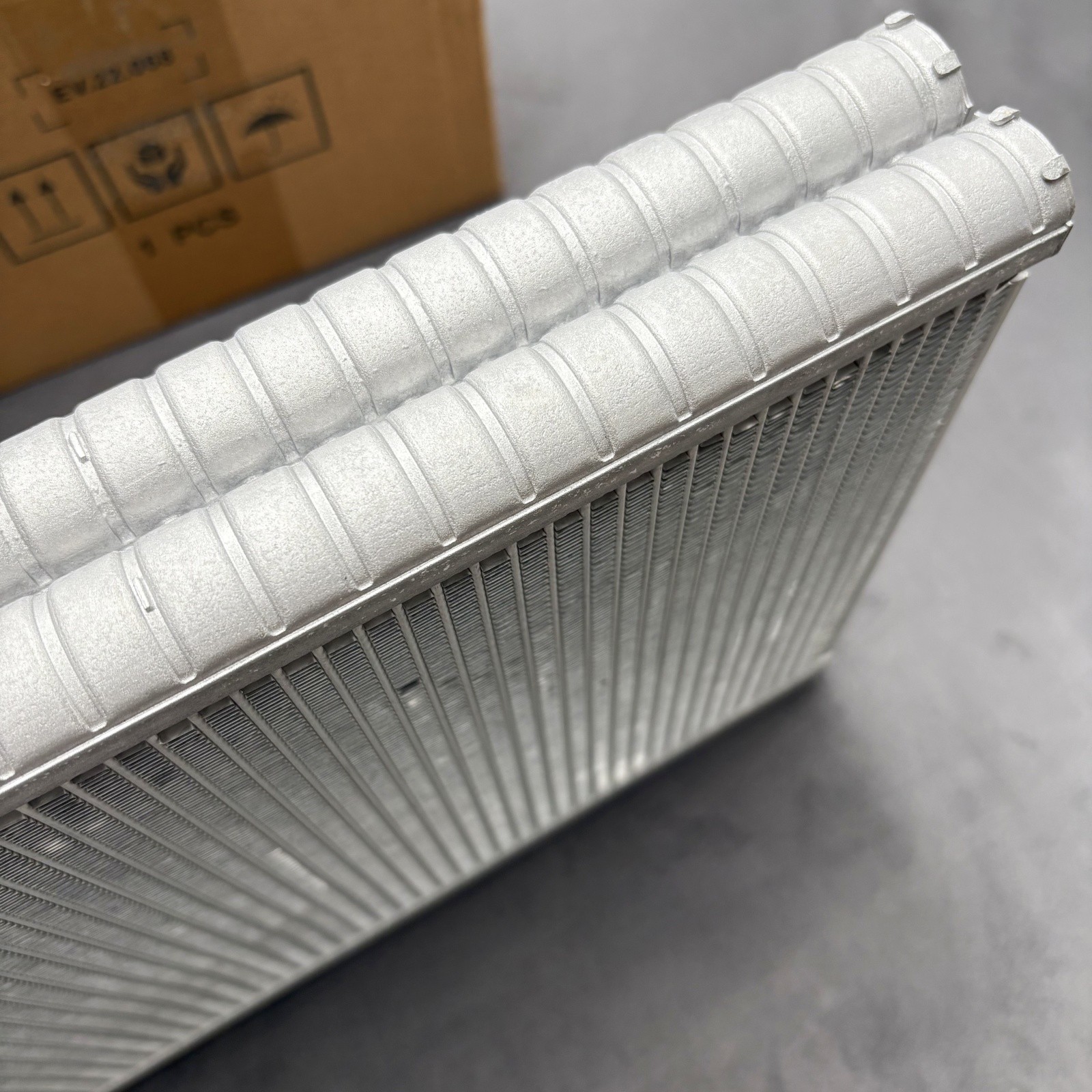 Evaporator For Maserati Quattroporte 3.0L 3.8L 2014-2020 EV ID-673
