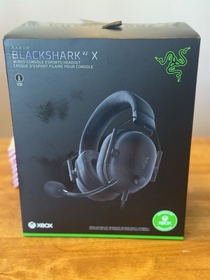 Razer BlackShark V2 Over the Ear Gaming Headset Wired Advanced Passive Noise Can
