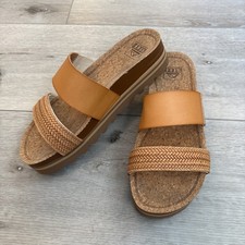 NWOB REEF Women  s Cushion Vista Hi Natural Braid Size 8 Leather Beige Sandals