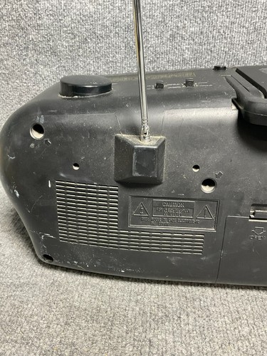 Daewoo ACD-4310 Portable CD Radio Cassette Recorder in Black – For Parts Only * - Picture 15 of 18