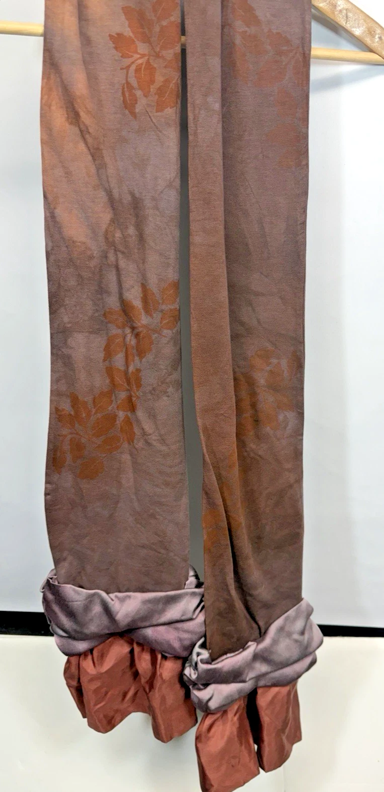 Scarf Eco Leaf Knit with Silk Ruffle End Handmade Autumnal Nature Inspired 6x72
Opens in a new windo
