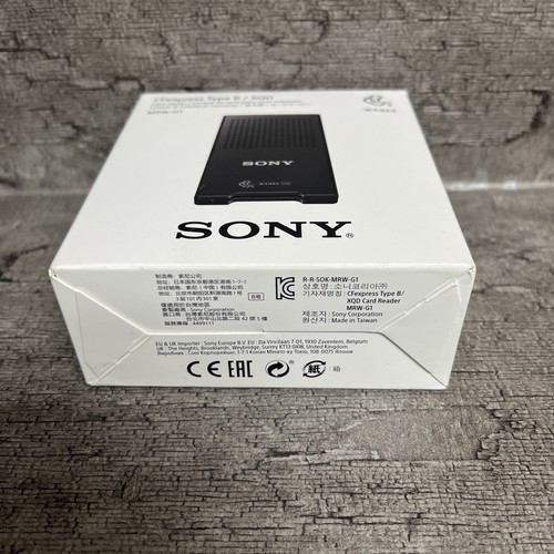 Sony CFexpress Type B/ XQD Memory Card Reader, MRW-G1 - Picture 5 of 6