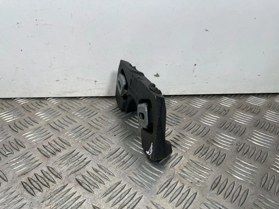 Rover Range Rover 2014 front shock absorber mounting bracket 6H5211002 LIQ16464 - image 3 of 4