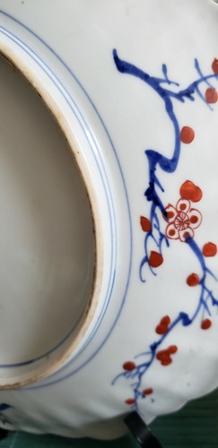 ANTIQUE CHINESE EXPORT IMARI CHARGER W/ DRAGON MEDALLIONS & PRUNUS BACKSIDE - Picture 10 of 12