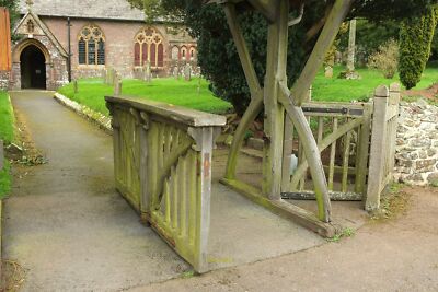 Foto 12x8 Sarg Rest unten St Mary Beneath the lych gate gezeigt in SS7404 c2017