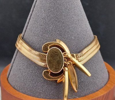 Vintage Monet Slide Mesh Bracelet Priscilla Gold Tone 7.5'' Signed
