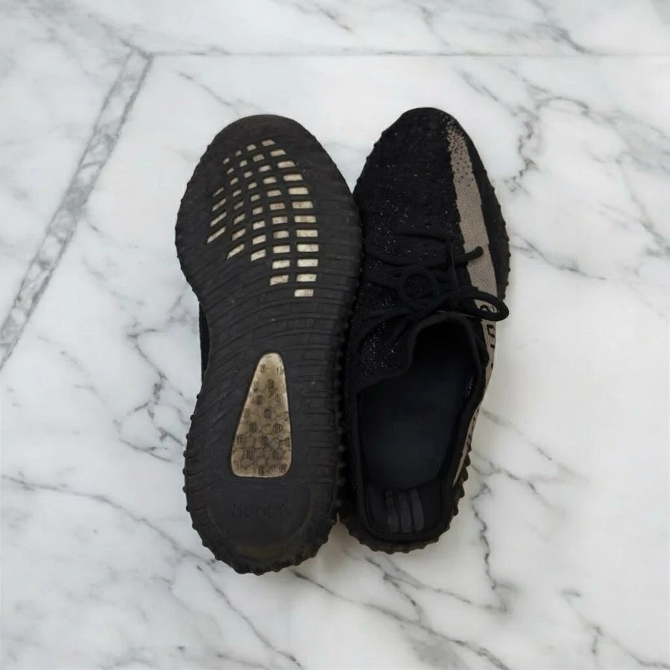 Adidas Yeezy Boost 350, foto 4 di 4