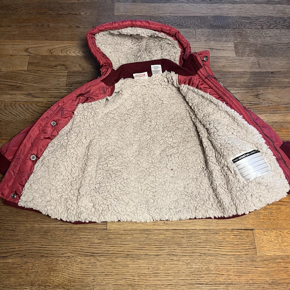 Abrigo Marvel Spiderman Niños 3T Sudadera con Capucha Chaqueta Rojo Cremallera Felpa Vellón Imitación Piel $50 Foto 4 de 4