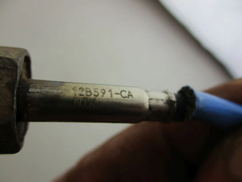 Sensor de temperatura de escape de gases de escape para Ford Transit Courier Box Foto 4 de 4