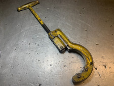 Record Pipe Cutter - No. 104 - 2-1/2" - 4" Capacity - Pipe Wheel / Tube Cutter