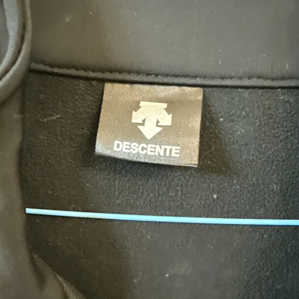 Descente Winter Softshell Jacket -Team CSC - Riis Cycling - Men's Medium - Black - Image 4 of 4