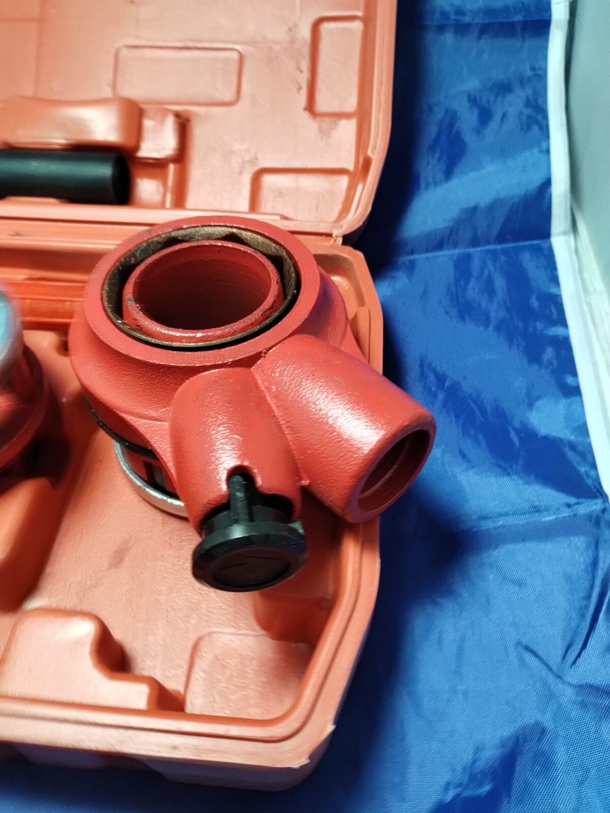 Complete Pipe Threader Kit Ratcheting Pipe Threading Tool Set  6 Dies Near Mint