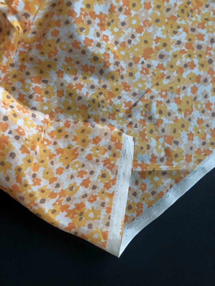 55% pure Silk 45% Cotton Blend Fabric By The Yard Batiste MaxMara Orange - Image 3 of 4