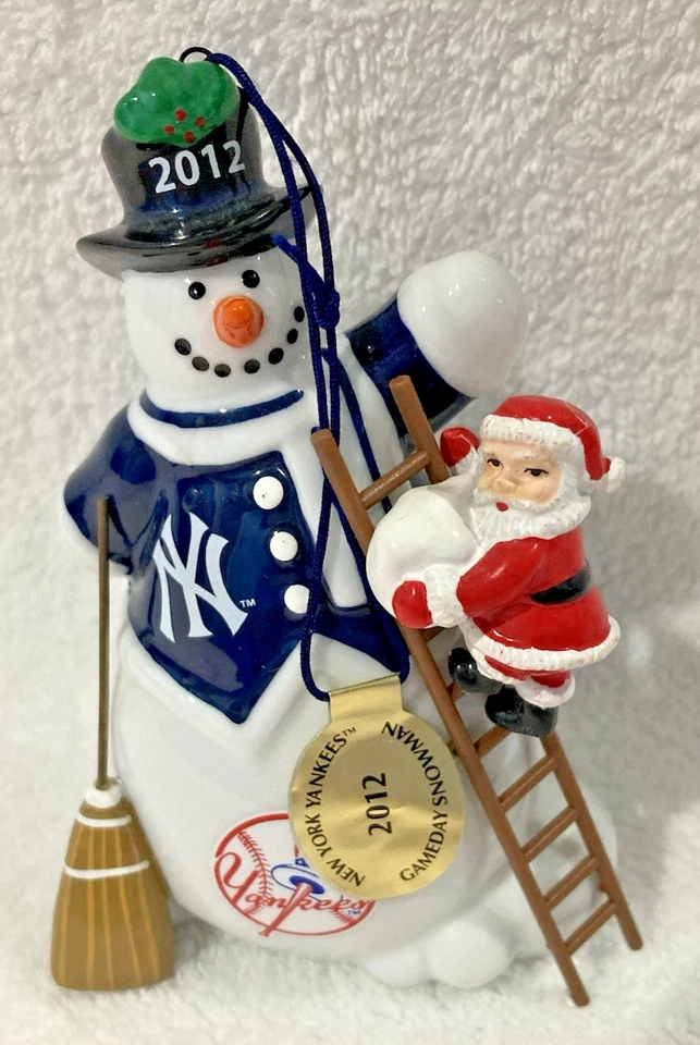 Danbury Mint NY Yankee Christmas 4 Ornaments with Original Boxes & Packaging - Image 4 of 4