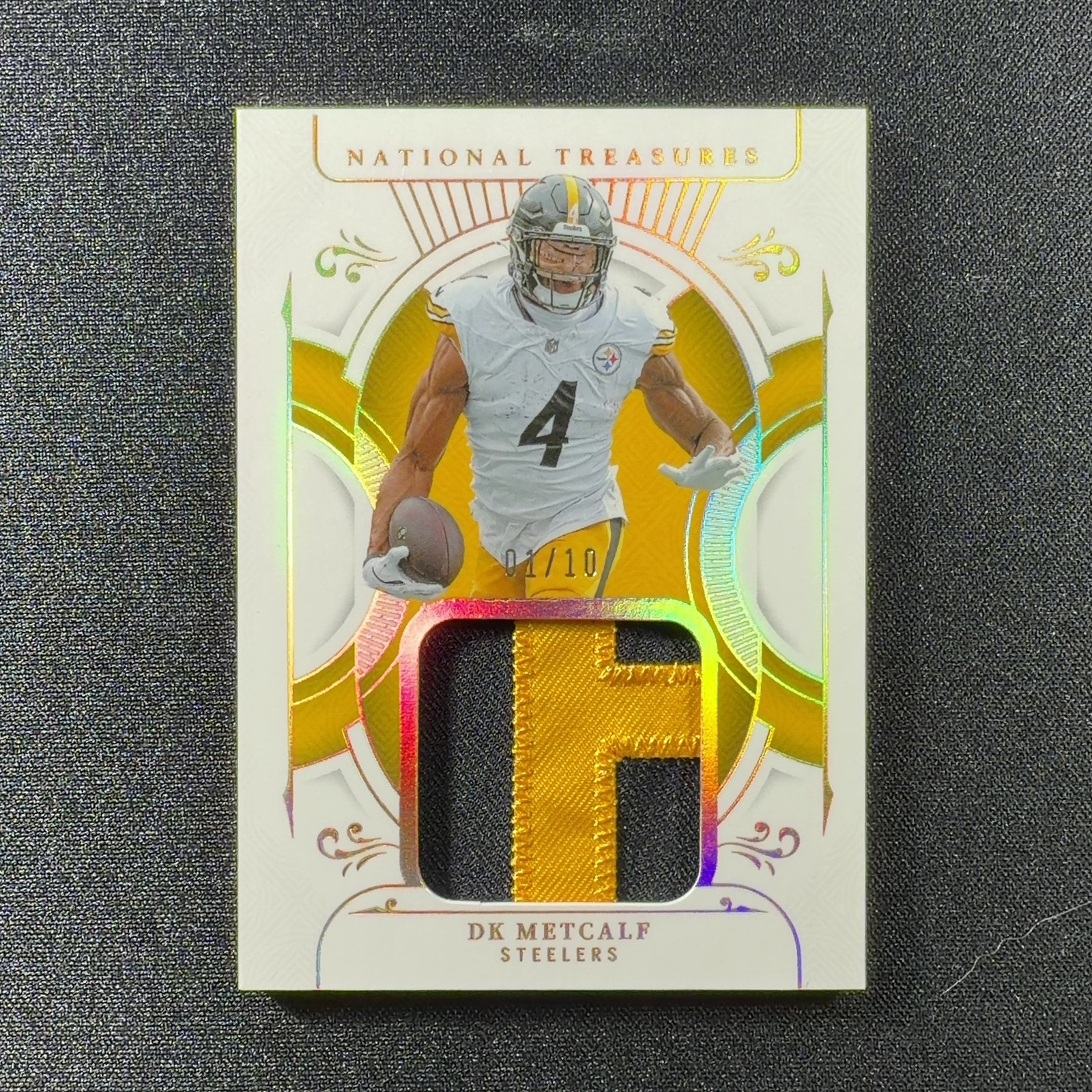 2025 Panini National Treasures Treasured Patches DK Metcalf Patch 01/10 Bookend