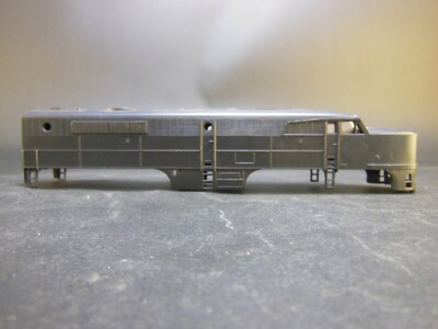 HO SCALE UNDECORATED PA LOCOMOTIVE SHELL