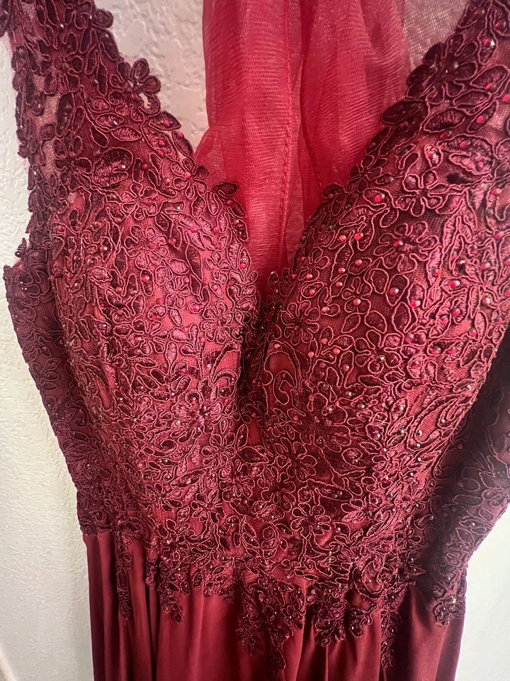 Bridesmaid Dress Fiesta - Image 4 of 4