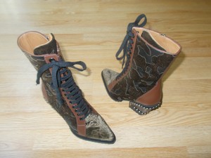 velvet embroidered boots