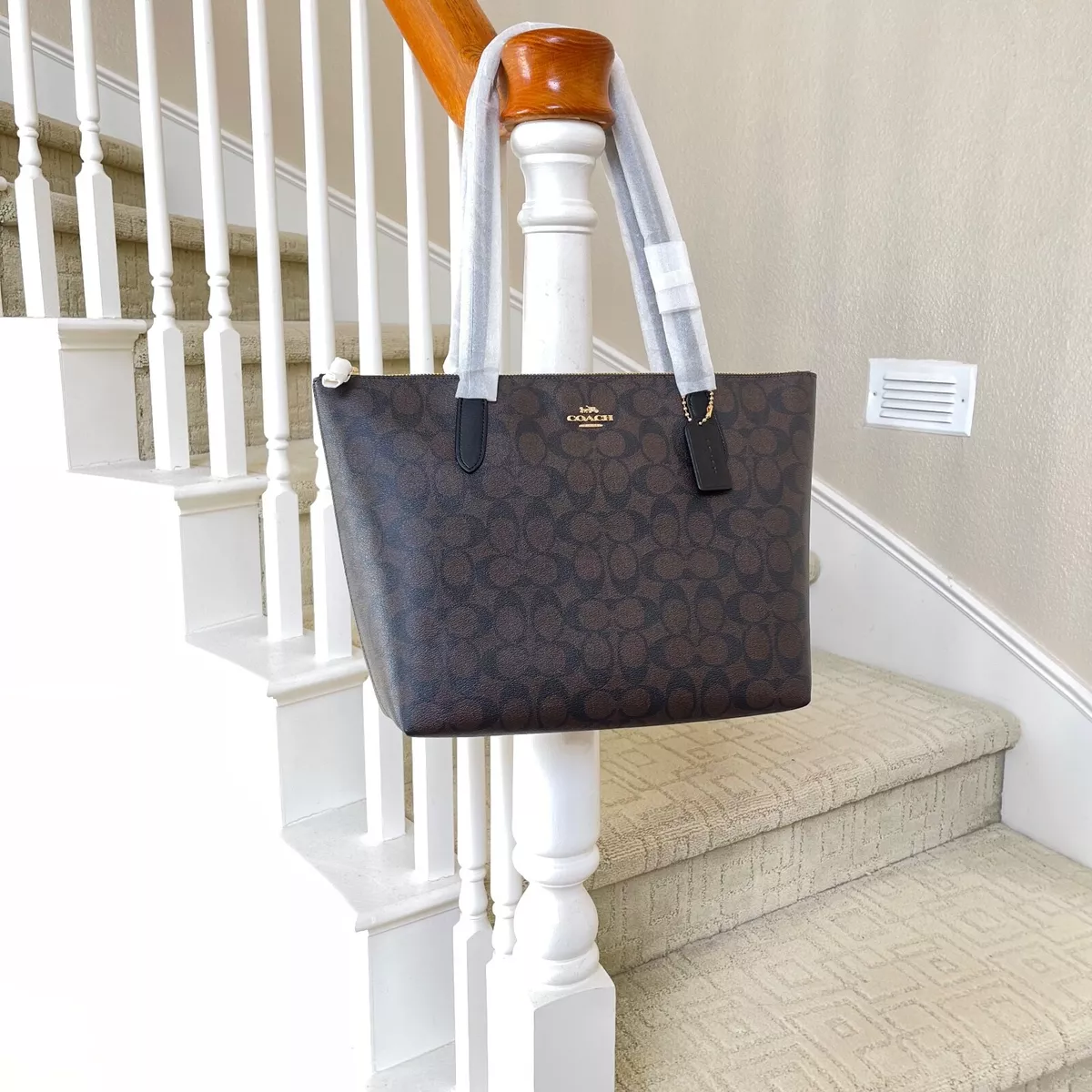 Coach signature avenue tote sale