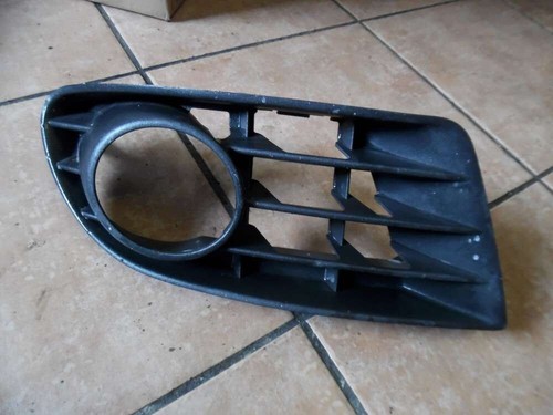 VW Golf Plus Abdeckung Gitter Nebelscheinwerfer Links 5M0853665