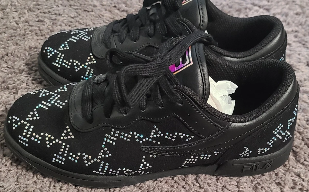 Tennis shoes size 6 sale