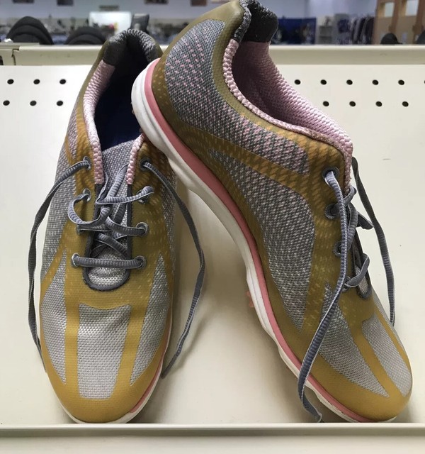 ladies golf shoes size 12