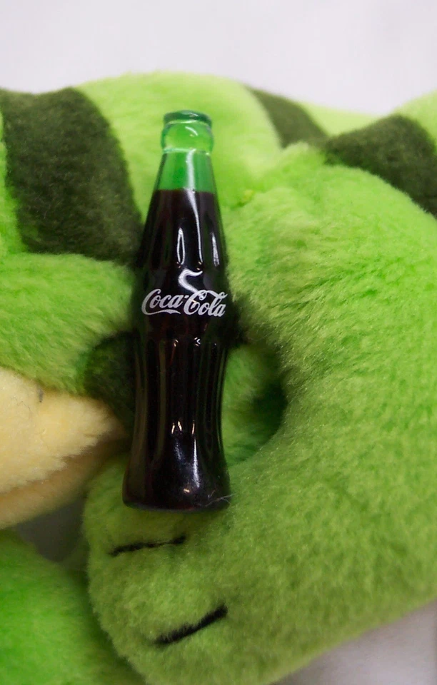 VINTAGE 1998 Coca-Cola COKE Mexico PACO GREEN IGUANA 9" Bean Bag STUFFED ANIMAL - Image 3 of 4
