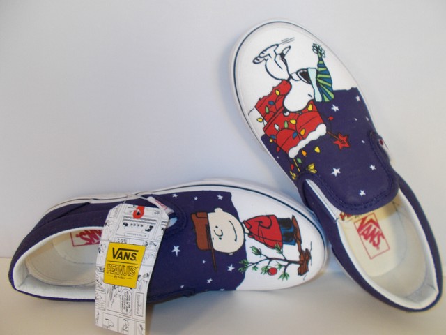 snoopy christmas shoes