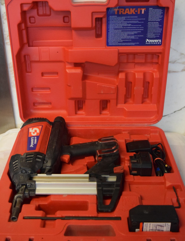 Powers TRAK-IT C5 DT Nail Gun With Battery And Charger