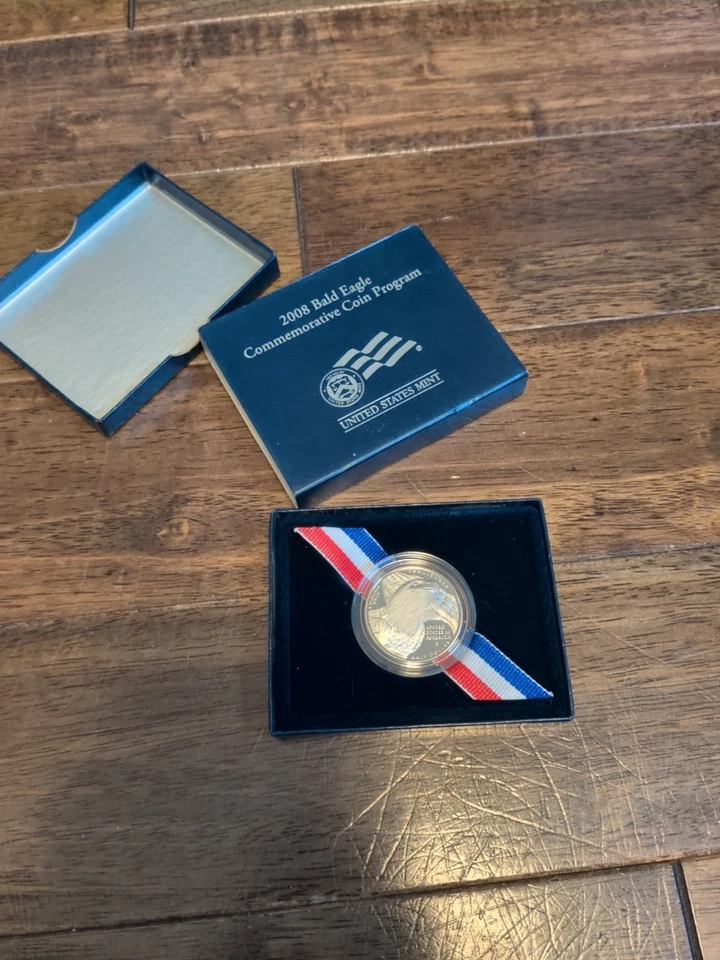 2008 Bald Eagle US Mint Half Dollar Proof Commemorative Coin with Box COA - Image 2 of 4