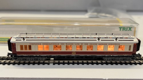 MINITRIX 13713 SCALA N CARROZZA PASSEGGERI ORIENT EXPRESS ILLUMINATA USATA BUONA | Zustand: Usato