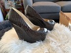 Sophia & Lee Women’s Black Croc Embossed Peep Toe Platform Wedge Pumps 8.5 — photo 3