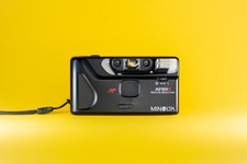 Minolta AF101R 35 mm fotocamera punta e scatta pellicola Minolta AF101R 35 mm fotocamera punta e scatta pellicola