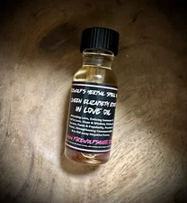 Queen Elizabeth Root in Love Ritual Oil (Handmade, Organic, Witchcraft, Hoodoo)