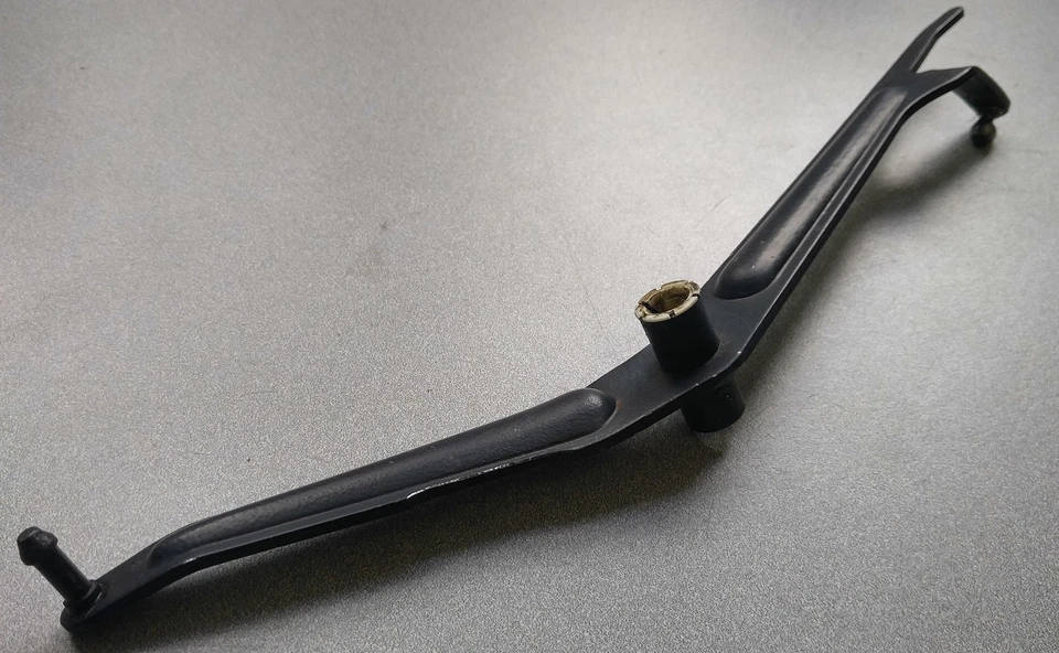 MUY BONITO USADO ORIGINAL GENUINO PORSCHE 928 ACELERADOR DE GAS PEDAL PALANCA DE MARCHA ATRÁS Foto 2 de 3