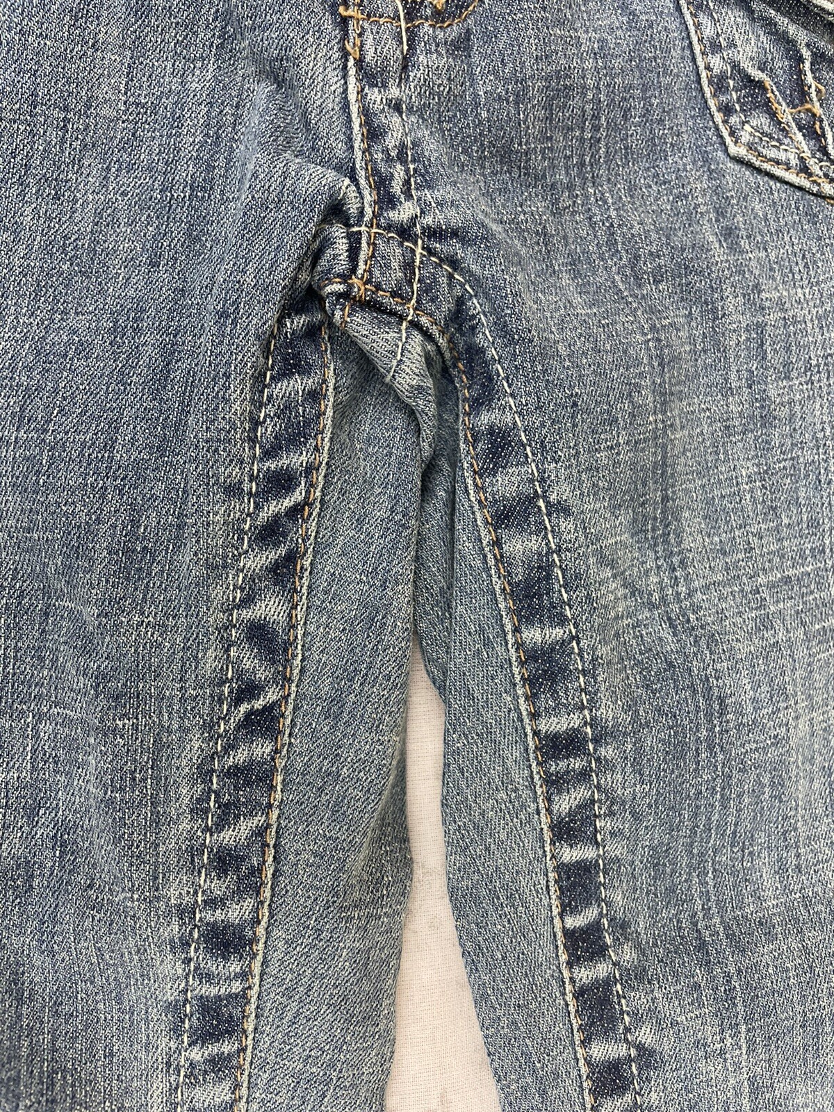 Picture 12 of 24
