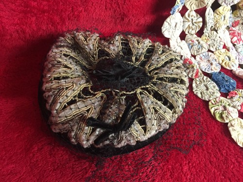 Vtg Ladies Black Fine Netting Veil Mesh & Velvet Trim Retro Fashion Hat - Picture 2 of 5