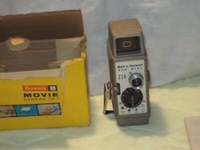 Vintage Antique Collectible Bell Howell Sun Dial 220 10mm Movie Camera