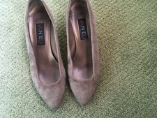 Vintage Vaneli Pumps Heels Leather Suede Taupe