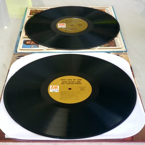 Herb Alpert & The Tijuana Brass - LP Schallplatte 2er-Pack - What Now - Casino Royale - Bild 3 von 6